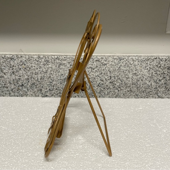 NWOT Gold Metal Heart-Shape Pic Frame W/Ivy Lear/Vines-Cover Glass not included - Picture 5 of 11